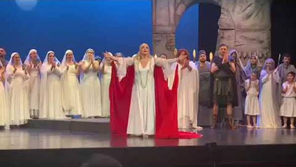 Bellini's Norma at the Teatro Avenida 10/29/22