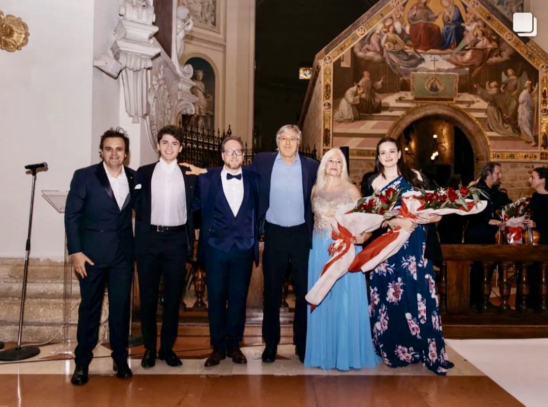 The soprano Haydee Dabusti made her debut in Assisi, Italy